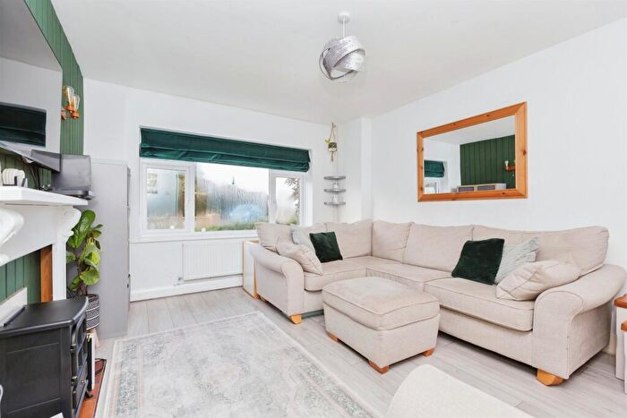 4 Bedroom Detached House For Sale In Sunnyhill, Burbage, Hinckley, LE10