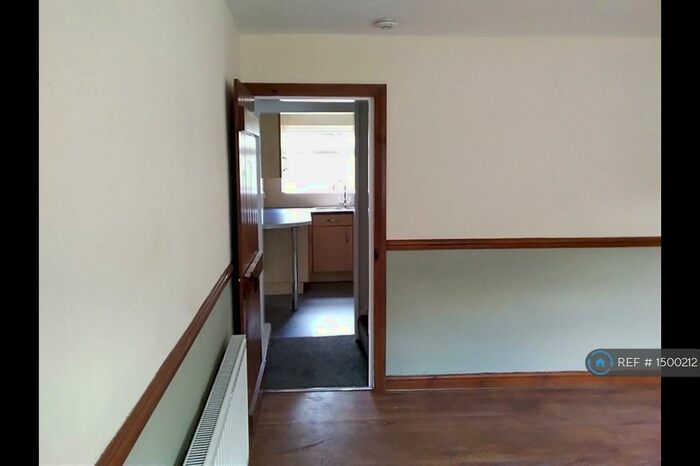 2 Bedroom Semi-Detached House To Rent In Rise, Kirkby-In-Ashfield, NG17