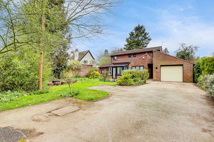 3 Bedroom Detached House For Sale In St. Helens Grove, Burton Joyce, NG14