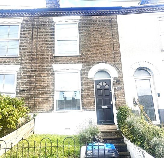 3 Bedroom Terraced House To Rent In Sprowston Road, Norwich, NR3