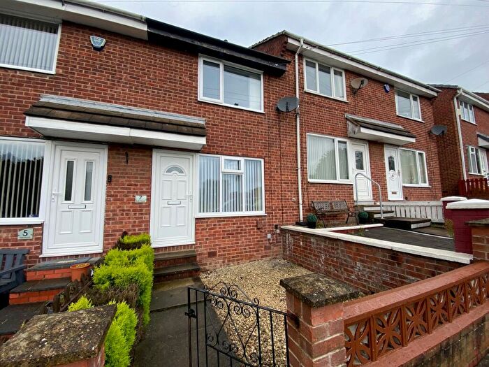 2 Bedroom House To Rent In Bath Road, Bramley, Leeds, LS13
