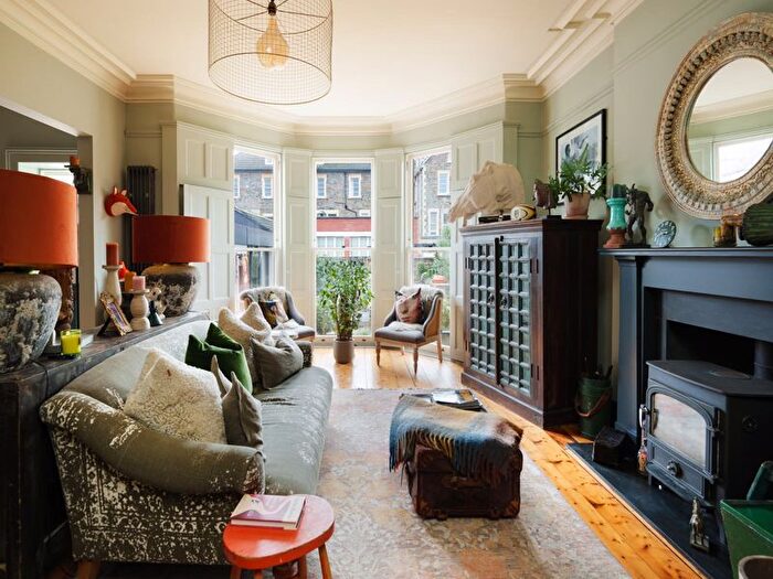 3 Bedroom Flat For Sale In Redland Road, Redland, Bristol, BS6