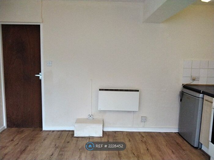 1 Bedroom Flat To Rent In North Street, Bridlington, YO15