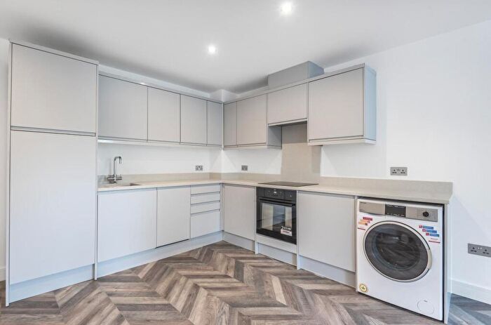 1 Bedroom Apartment To Rent In London Heights, - London Road, Camberley, GU15