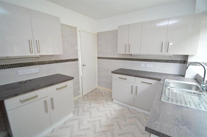4 Bedroom Semi-Detached Bungalow To Rent In Millfield Close, Higher Bebington, Wirral, CH63