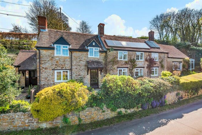 4 Bedroom Detached House For Sale In Cucklington, Wincanton, BA9