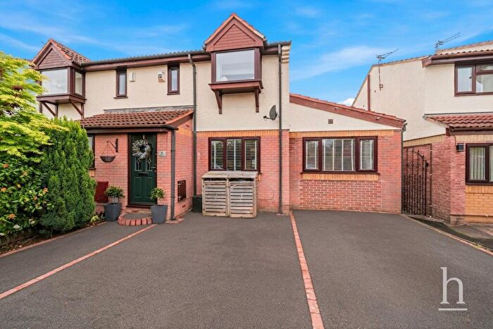 4 Bedroom Semi-Detached House For Sale In Birchdale Close, Wirral, CH49