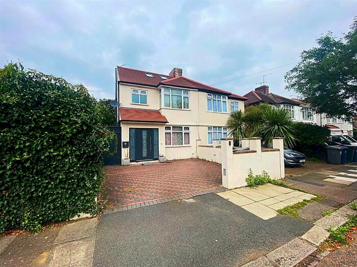 4 Bedroom Semi-Detached House To Rent In Aberdare Gardens, London, NW7