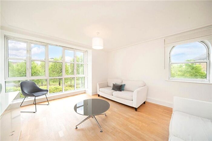 2 Bedroom Flat For Sale In Keble Place, Barnes, SW13