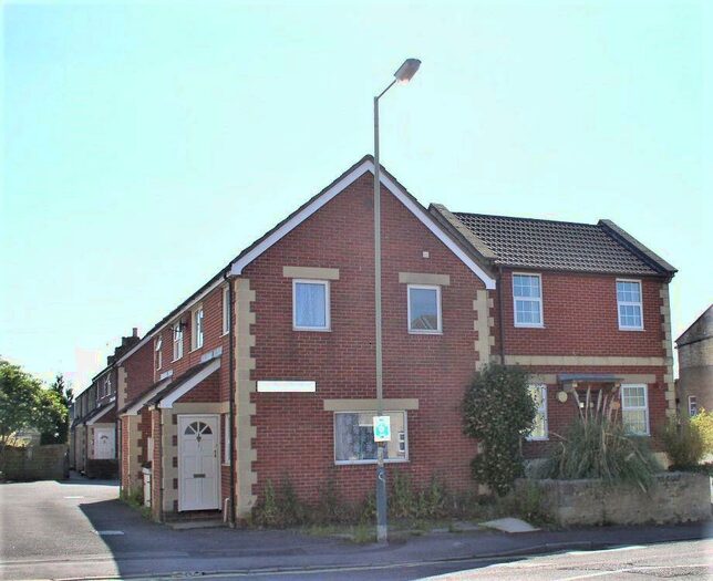 2 Bedroom Detached House To Rent In Rural Gardens, London Road, Chippenham, SN15