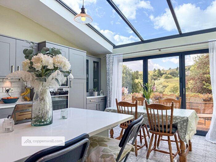 4 Bedroom End Of Terrace House For Sale In Edward Street, Crawshawbooth, Rossendale, BB4