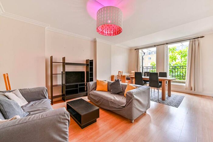 3 Bedroom Maisonette To Rent In Albany Street, Camden, London, NW1