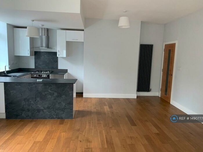 2 Bedroom Flat To Rent In Southdown Road, Shawford, Winchester, SO21