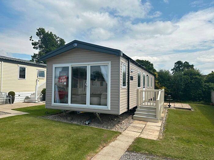 2 Bedroom Lodge For Sale In Wharfe Lane, Kearby, Wetherby, LS22