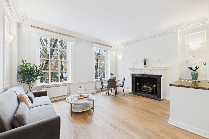 2 Bedroom Flat To Rent In Brompton Square, South Kensington, London, SW3