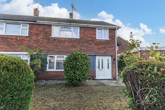 3 Bedroom Semi-detached House For Sale In Cambridge Road, Rainworth, Mansfield, NG21
