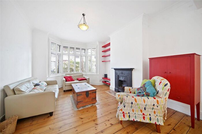 3 Bedroom Terraced House To Rent In Babington Road, Hendon, London, NW4