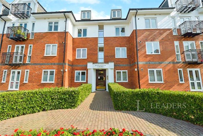 1 Bedroom Flat To Rent In Park View Close, St. Albans, AL1