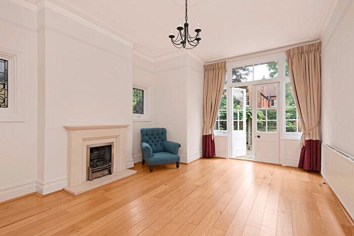 4 Bedroom Property To Rent In Quintin Avenue, SW20
