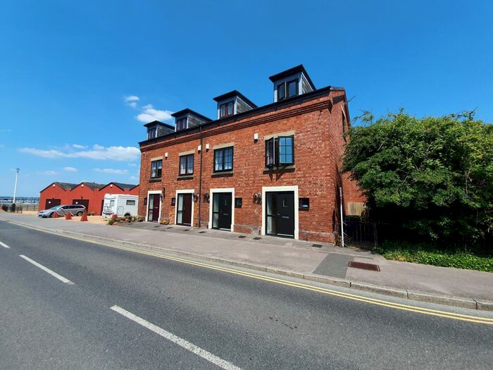 3 Bedroom Town House To Rent In Heritage Way, Gosport, PO12