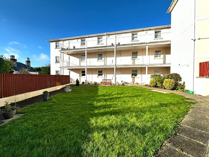 2 Bedroom Flat For Sale In York Road, Torquay, TQ1