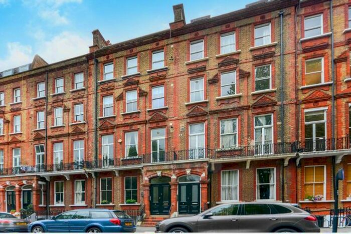 2 Bedroom Flat To Rent In Nevern Square, Earls Court, London, SW5