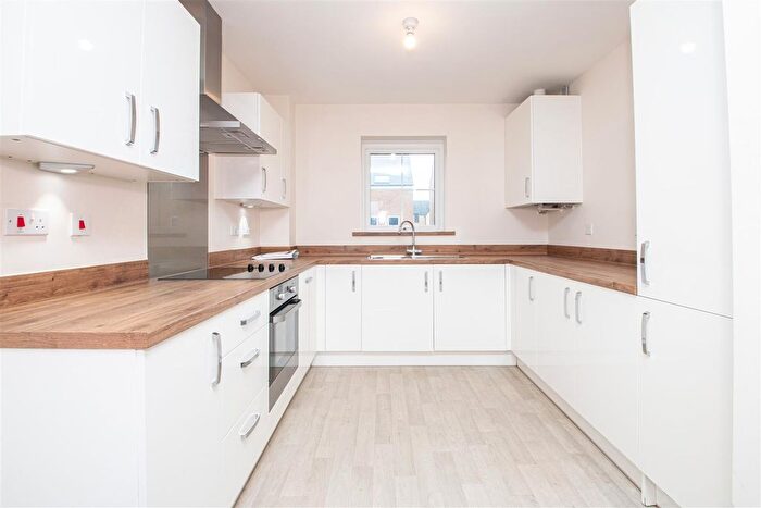 1 Bedroom Detached House To Rent In Lithgows Avenue, Brooklands, Milton Keynes, MK10