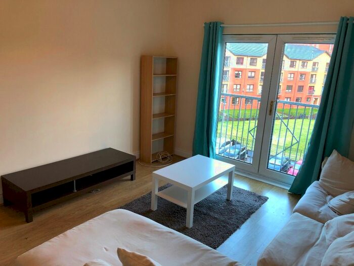 2 Bedroom Flat To Rent In Ferry Road, Yorkhill, Glasgow, G3