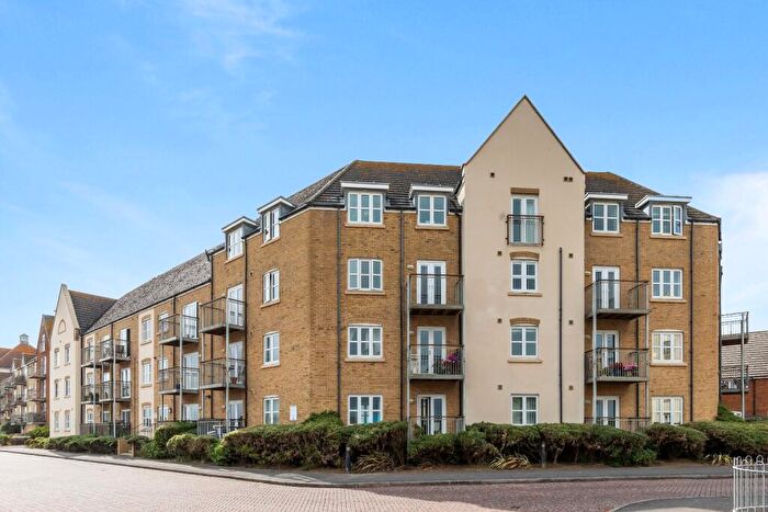 2 Bedroom Apartment For Sale In Newport, Shoreham Beach, BN43