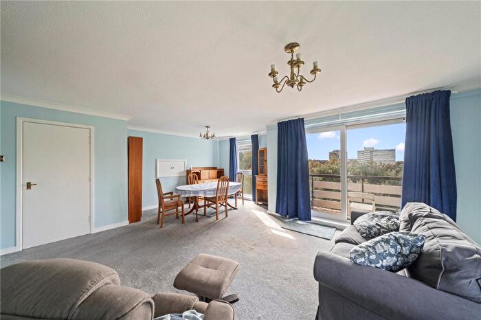 2 Bedroom Apartment For Sale In Manor Park Road, Sutton, SM1