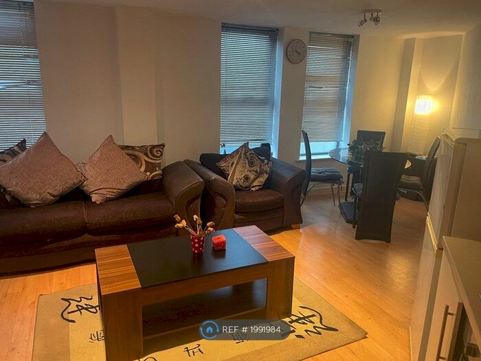 1 Bedroom Flat To Rent In Harding House, Swindon, SN1