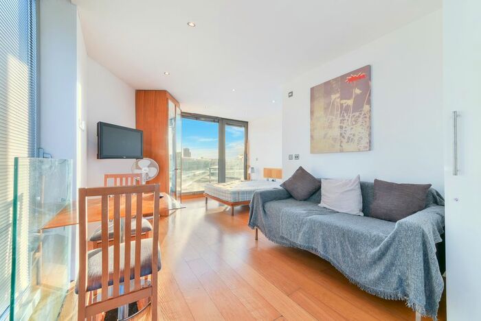 Studio To Rent In Maltings Place, Maltings Place, Tower Bridge Road, SE1
