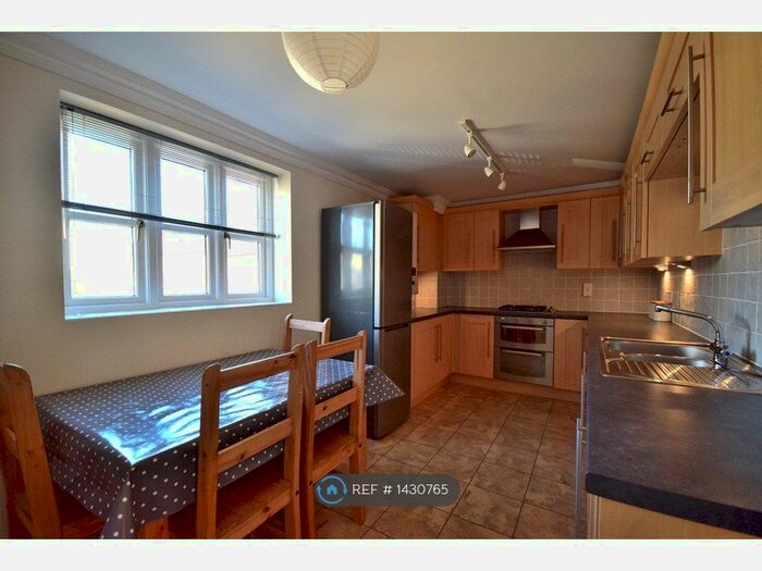 1 Bedroom Flat To Rent In Poundbury, Dorchester, DT1