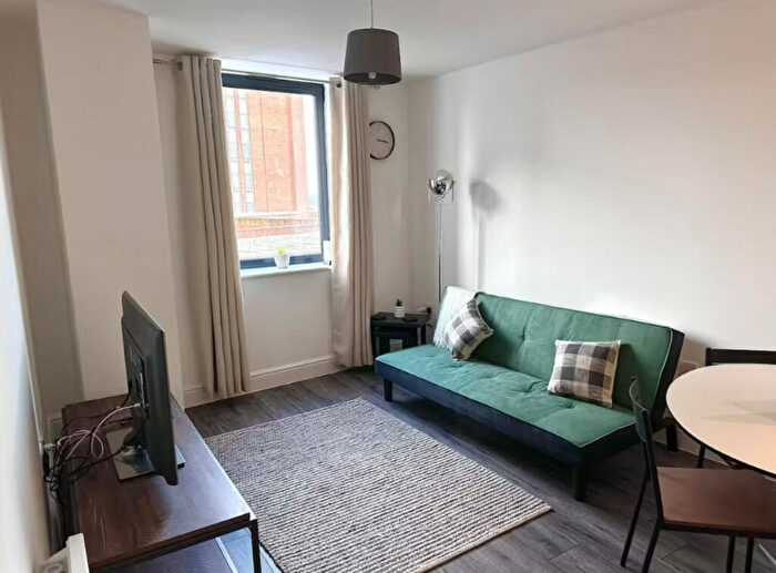 2 Bedroom Apartment To Rent In Queen Street, Sheffield, S1