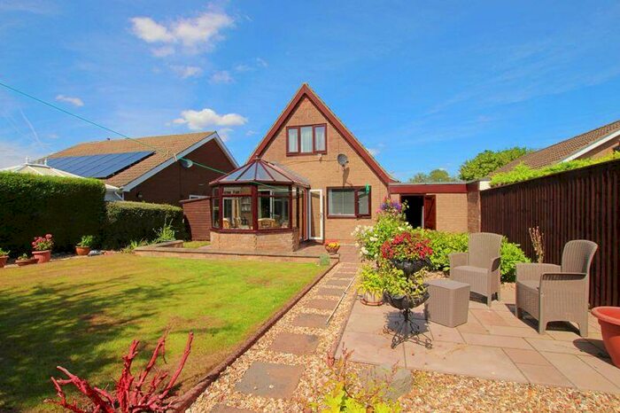 3 Bedroom Detached House For Sale In Pinfold Lane, Stallingborough, DN41