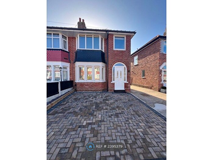 3 Bedroom Semi-Detached House To Rent In Salcombe Avenue, Blackpool, FY2