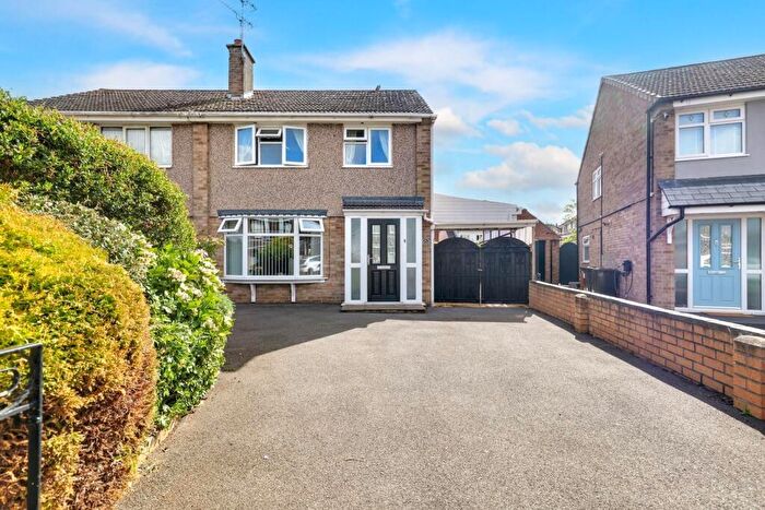 3 Bedroom Semi-Detached House For Sale In Gallagher Road, Bedworth, CV12