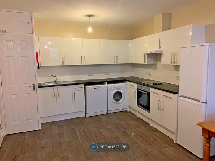 5 Bedroom Flat To Rent In Classic House, Bristol, BS1