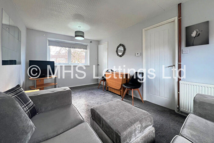1 Bedroom Flat To Rent In Holborn Green, Leeds, LS6