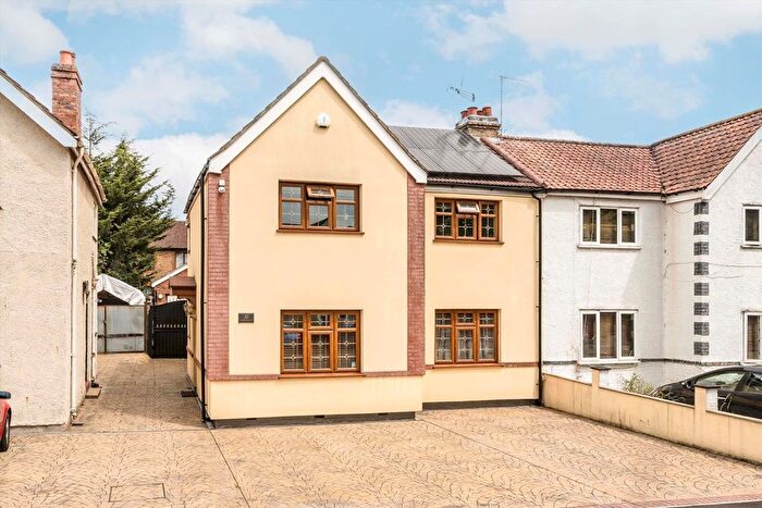 5 Bedroom Property For Sale In Costons Avenue, Greenford, UB6