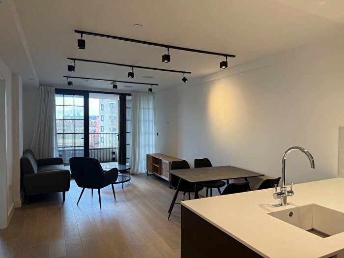 2 Bedroom Flat To Rent In The Pickle Factory, Bermondsey, SE1