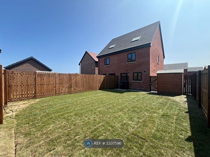 3 Bedroom Semi-Detached House To Rent In Calla Close, Newcastle Upon Tyne, NE13