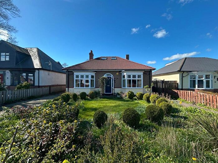 3 Bedroom Detached Bungalow For Sale In Roundhill Road, Hurworth, Darlington, DL2