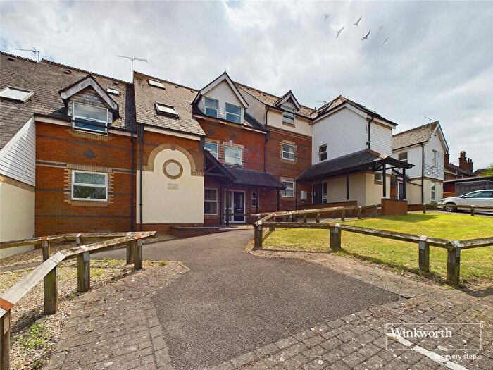 2 Bedroom Apartment To Rent In Dayworth Mews, Lundy Lane, Reading, Berkshire, RG30