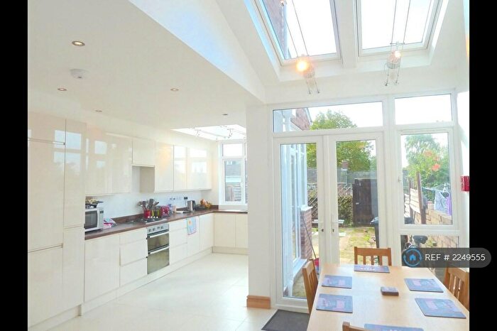 5 Bedroom Terraced House To Rent In Portland Street, Exeter, EX1