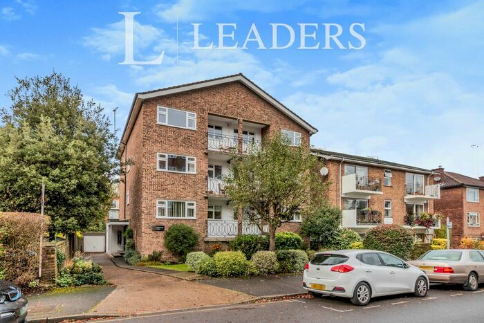 2 Bedroom Property To Rent In Melbourne Court, Adelaide Road, Surbiton, KT6