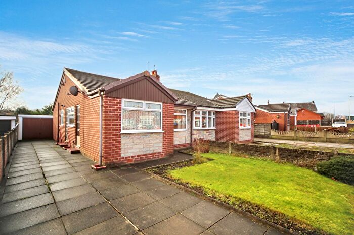 3 Bedroom Semi Detached Bungalow For Sale In Fulbeck Avenue, Wigan, WN3