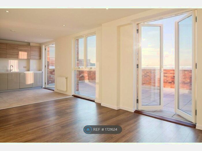 4 Bedroom Flat To Rent In Rosenburg Road, London, W3