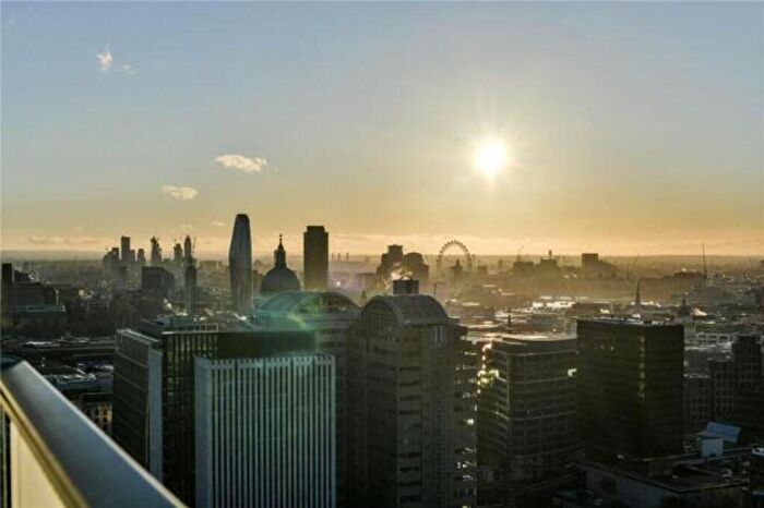2 Bedroom Apartment To Rent In Moor Lane, London, EC2Y