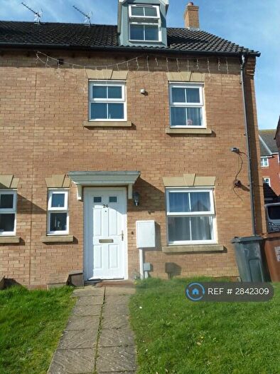 4 Bedroom End Of Terrace House To Rent In Bennett Road, Corby, NN18